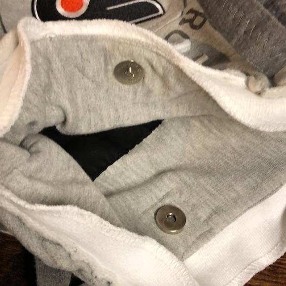 Philadelphia Flyers Hoodie Purse LIKE NEW - Picture 8 of 14